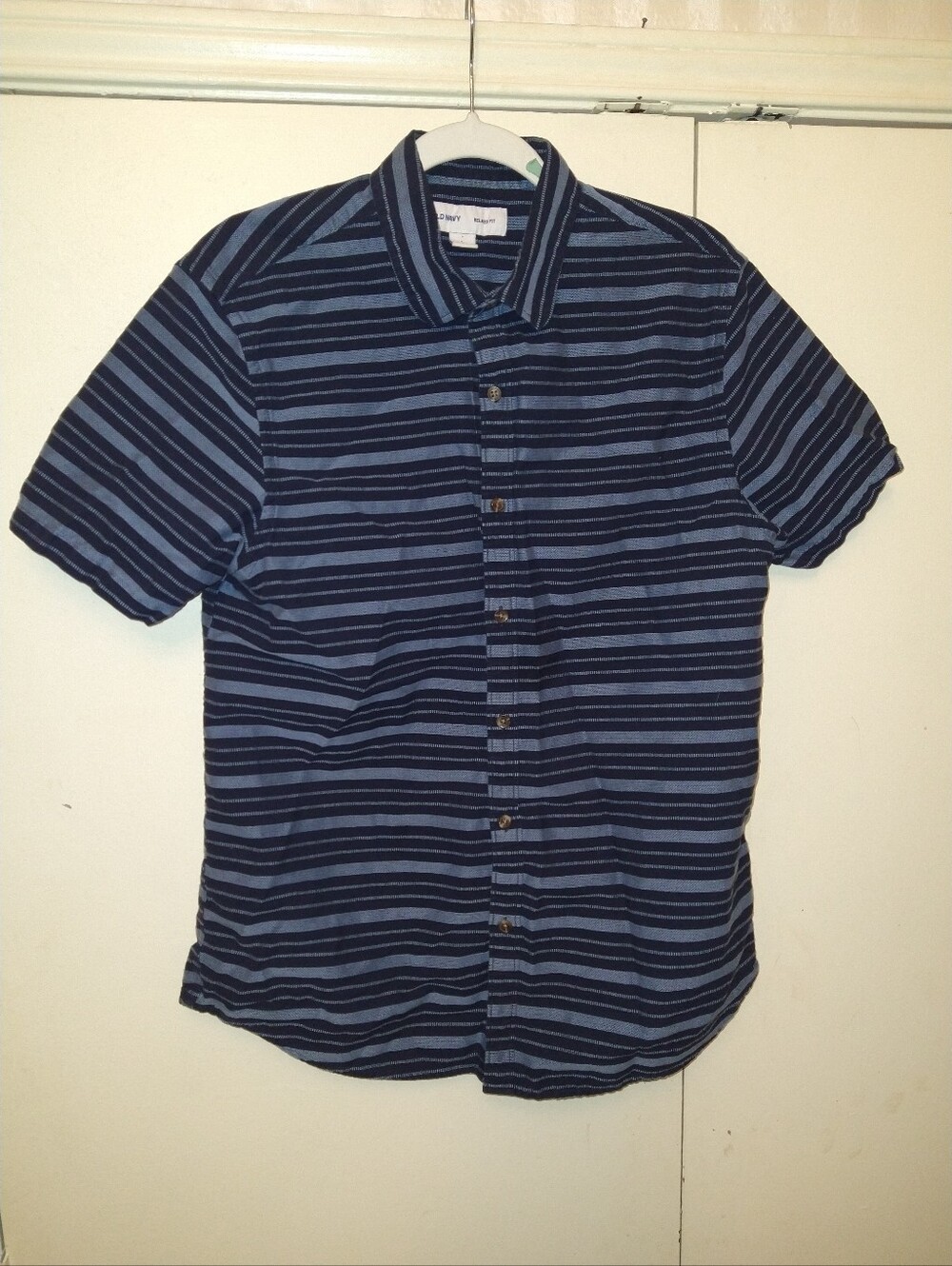 Old Navy Relaxed Fit Striped Short Sleeve Button Up Shirt Men's sz Large.